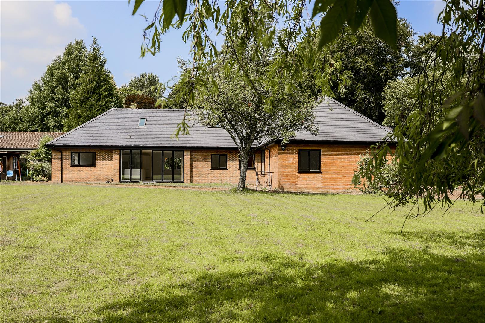 5 Bed Detached House For Sale - Main Image